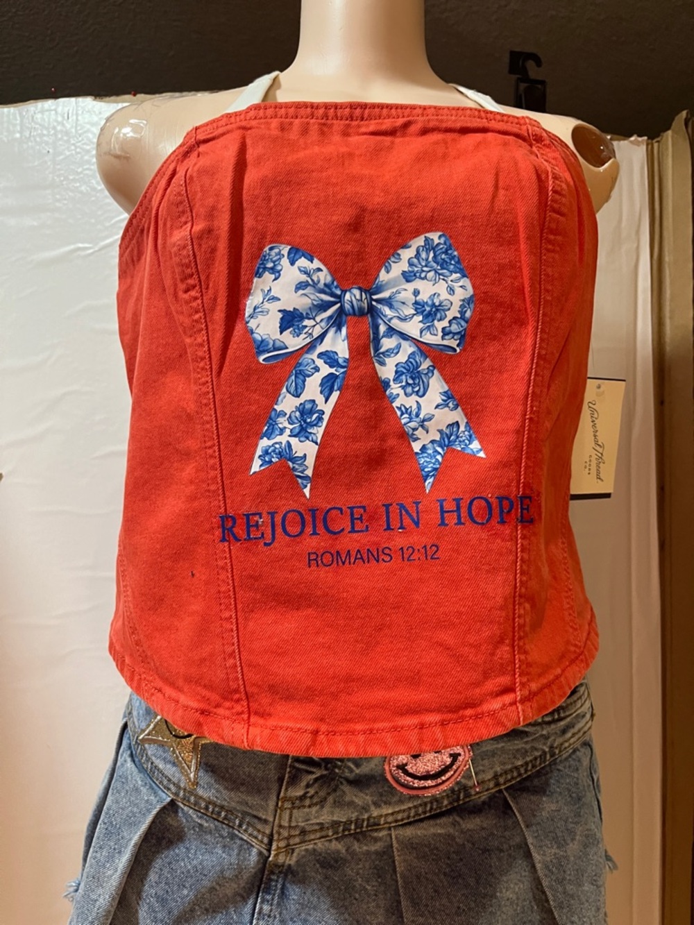 Universal Thread Red Strapless Corset Top with Blue Bow Graphic